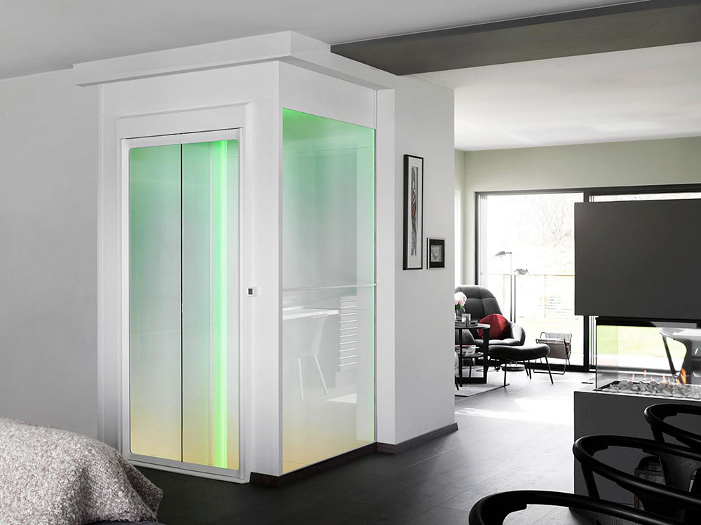 Ascensor en el salón de una vivienda